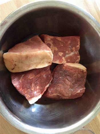家常淮南牛肉汤怎么做，家常淮南牛肉汤怎么做好吃，家常淮南牛肉汤做法