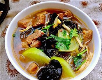 家常淮南牛肉汤怎么做，家常淮南牛肉汤怎么做好吃，家常淮南牛肉汤做法