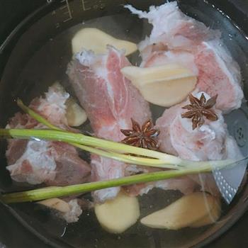 萝卜筒骨汤怎么做，萝卜筒骨汤怎么做好吃，萝卜筒骨汤做法