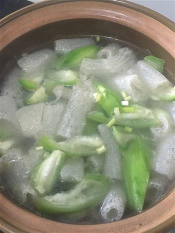 竹笙胜瓜汤怎么做，竹笙胜瓜汤怎么做好吃，竹笙胜瓜汤做法
