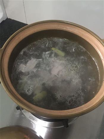 竹笙胜瓜汤怎么做，竹笙胜瓜汤怎么做好吃，竹笙胜瓜汤做法