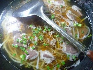 鹅血米粉汤怎么做，鹅血米粉汤怎么做好吃，鹅血米粉汤做法