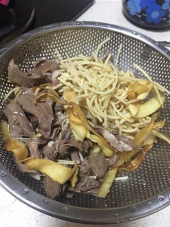 灯芯草麦冬猪心汤怎么做，灯芯草麦冬猪心汤怎么做好吃，灯芯草麦冬猪心汤做法