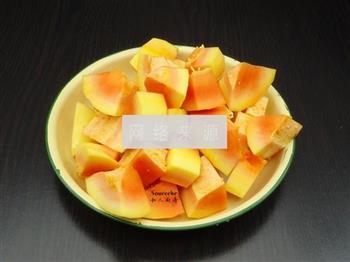 秋季养颜木瓜骨头汤怎么做，秋季养颜木瓜骨头汤怎么做好吃，秋季养颜木瓜骨头汤做法
