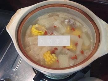 排骨玉米竹荪汤怎么做，排骨玉米竹荪汤怎么做好吃，排骨玉米竹荪汤做法