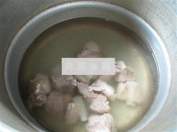 千张酸菜排骨汤怎么做，千张酸菜排骨汤怎么做好吃，千张酸菜排骨汤做法