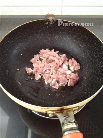 松仁肉酱披萨怎么做，松仁肉酱披萨怎么做好吃，松仁肉酱披萨做法