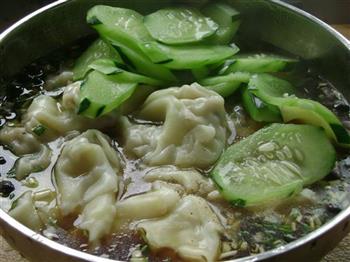 榨菜抄手怎么做，榨菜抄手怎么做好吃，榨菜抄手做法