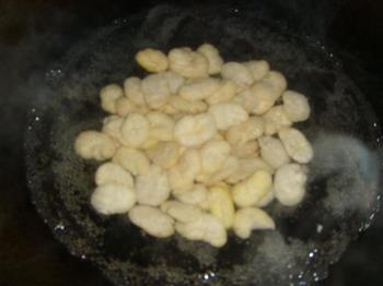 挂霜豆瓣怎么做，挂霜豆瓣怎么做好吃，挂霜豆瓣做法