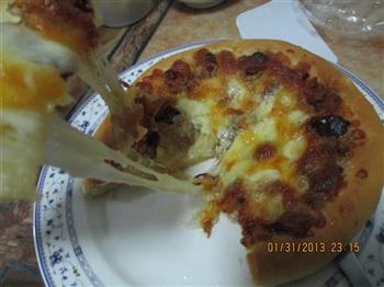 香肠肉松披萨怎么做，香肠肉松披萨怎么做好吃，香肠肉松披萨做法