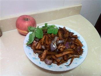 洋葱鱿鱼干怎么做，洋葱鱿鱼干怎么做好吃，洋葱鱿鱼干做法