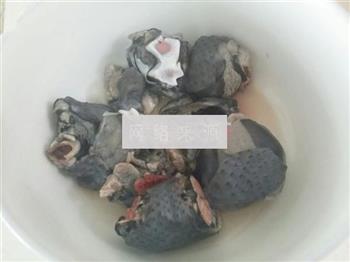 杜仲寄生鸡汤怎么做，杜仲寄生鸡汤怎么做好吃，杜仲寄生鸡汤做法