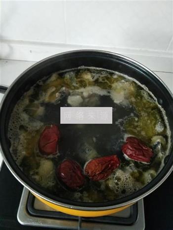 老母鸡板栗汤怎么做，老母鸡板栗汤怎么做好吃，老母鸡板栗汤做法