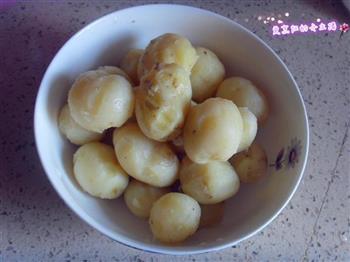 五香小土豆怎么做，五香小土豆怎么做好吃，五香小土豆做法