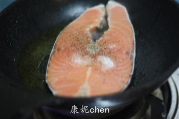 柠香三文鱼扒怎么做，柠香三文鱼扒怎么做好吃，柠香三文鱼扒做法