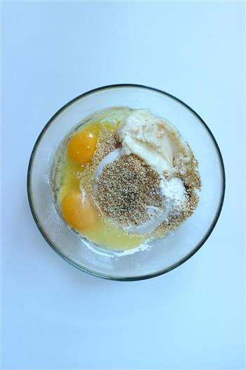 椒盐酥香小麻花怎么做，椒盐酥香小麻花怎么做好吃，椒盐酥香小麻花做法