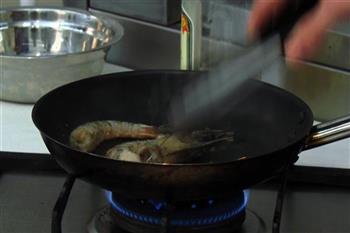 黑虎虾带子沙律怎么做，黑虎虾带子沙律怎么做好吃，黑虎虾带子沙律做法