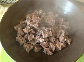 正宗匈牙利牛肉汤怎么做，正宗匈牙利牛肉汤怎么做好吃，正宗匈牙利牛肉汤做法