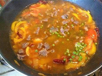 正宗匈牙利牛肉汤怎么做，正宗匈牙利牛肉汤怎么做好吃，正宗匈牙利牛肉汤做法