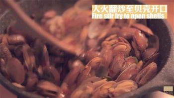 翻滚吧花甲怎么做，翻滚吧花甲怎么做好吃，翻滚吧花甲做法