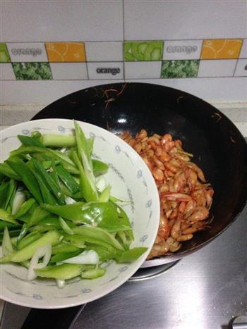 酥香河虾怎么做，酥香河虾怎么做好吃，酥香河虾做法