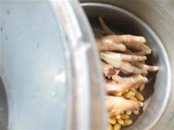 鸡爪黄豆汤怎么做，鸡爪黄豆汤怎么做好吃，鸡爪黄豆汤做法