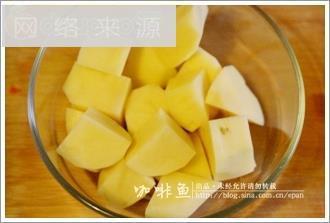 胡萝卜鸡汤土豆泥怎么做，胡萝卜鸡汤土豆泥怎么做好吃，胡萝卜鸡汤土豆泥做法
