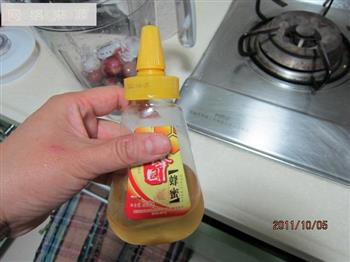 葡萄冰沙怎么做，葡萄冰沙怎么做好吃，葡萄冰沙做法