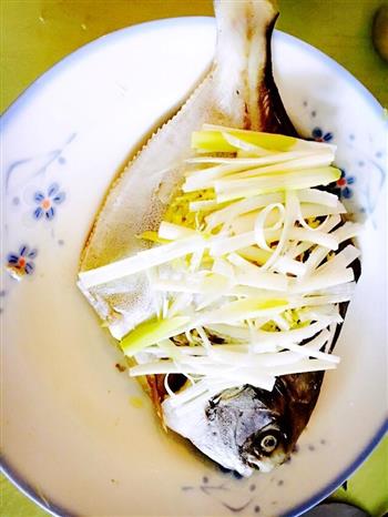 清蒸平鱼怎么做，清蒸平鱼怎么做好吃，清蒸平鱼做法