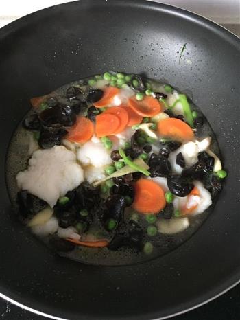 糟溜鱼片怎么做，糟溜鱼片怎么做好吃，糟溜鱼片做法