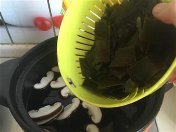 豆腐味增汤怎么做，豆腐味增汤怎么做好吃，豆腐味增汤做法