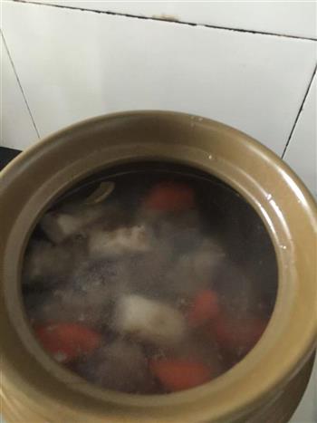 猪蹄煲红萝卜山药汤怎么做，猪蹄煲红萝卜山药汤怎么做好吃，猪蹄煲红萝卜山药汤做法