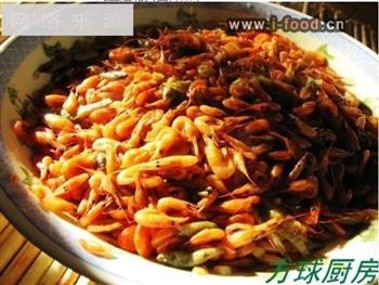 爆炒小江虾怎么做，爆炒小江虾怎么做好吃，爆炒小江虾做法