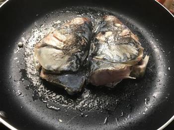 芜茜豆腐鱼头汤怎么做，芜茜豆腐鱼头汤怎么做好吃，芜茜豆腐鱼头汤做法