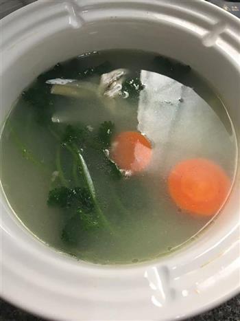 芜茜豆腐鱼头汤怎么做，芜茜豆腐鱼头汤怎么做好吃，芜茜豆腐鱼头汤做法