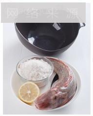盐焗红头鱼怎么做，盐焗红头鱼怎么做好吃，盐焗红头鱼做法