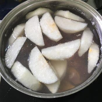 无花果雪梨煲瘦肉怎么做，无花果雪梨煲瘦肉怎么做好吃，无花果雪梨煲瘦肉做法