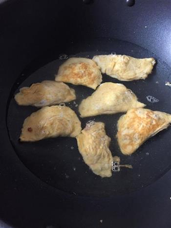 蛋饺生菜清汤怎么做，蛋饺生菜清汤怎么做好吃，蛋饺生菜清汤做法