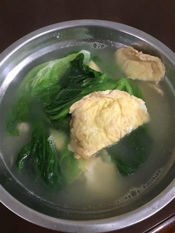 蛋饺生菜清汤怎么做，蛋饺生菜清汤怎么做好吃，蛋饺生菜清汤做法