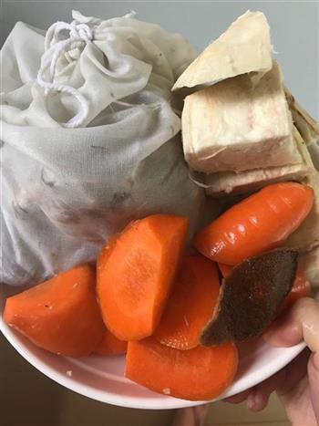 粉葛果皮鲮鱼尾老火汤怎么做，粉葛果皮鲮鱼尾老火汤怎么做好吃，粉葛果皮鲮鱼尾老火汤做法
