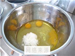 糖霜琵琶梗怎么做，糖霜琵琶梗怎么做好吃，糖霜琵琶梗做法