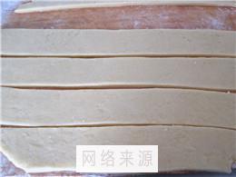 糖霜琵琶梗怎么做，糖霜琵琶梗怎么做好吃，糖霜琵琶梗做法