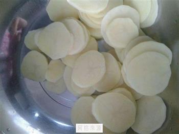 蒜泥土豆怎么做，蒜泥土豆怎么做好吃，蒜泥土豆做法