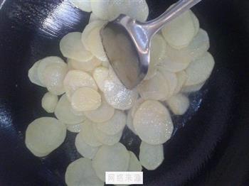 蒜泥土豆怎么做，蒜泥土豆怎么做好吃，蒜泥土豆做法