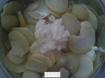 蒜泥土豆怎么做，蒜泥土豆怎么做好吃，蒜泥土豆做法