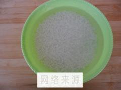 菠萝糯米饭怎么做，菠萝糯米饭怎么做好吃，菠萝糯米饭做法