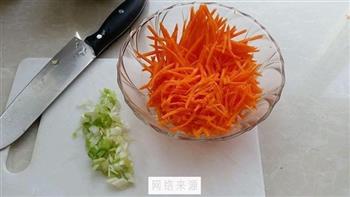 胡萝卜丝饼怎么做，胡萝卜丝饼怎么做好吃，胡萝卜丝饼做法