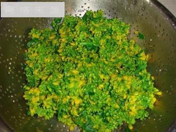 凉拌油菜花怎么做，凉拌油菜花怎么做好吃，凉拌油菜花做法