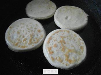 猪肉蒜薹馅饼怎么做，猪肉蒜薹馅饼怎么做好吃，猪肉蒜薹馅饼做法