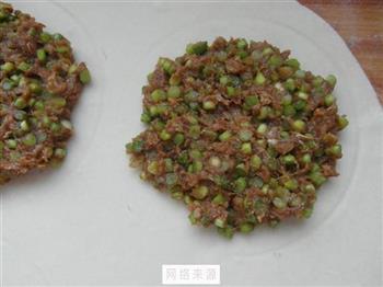 猪肉蒜薹馅饼怎么做，猪肉蒜薹馅饼怎么做好吃，猪肉蒜薹馅饼做法
